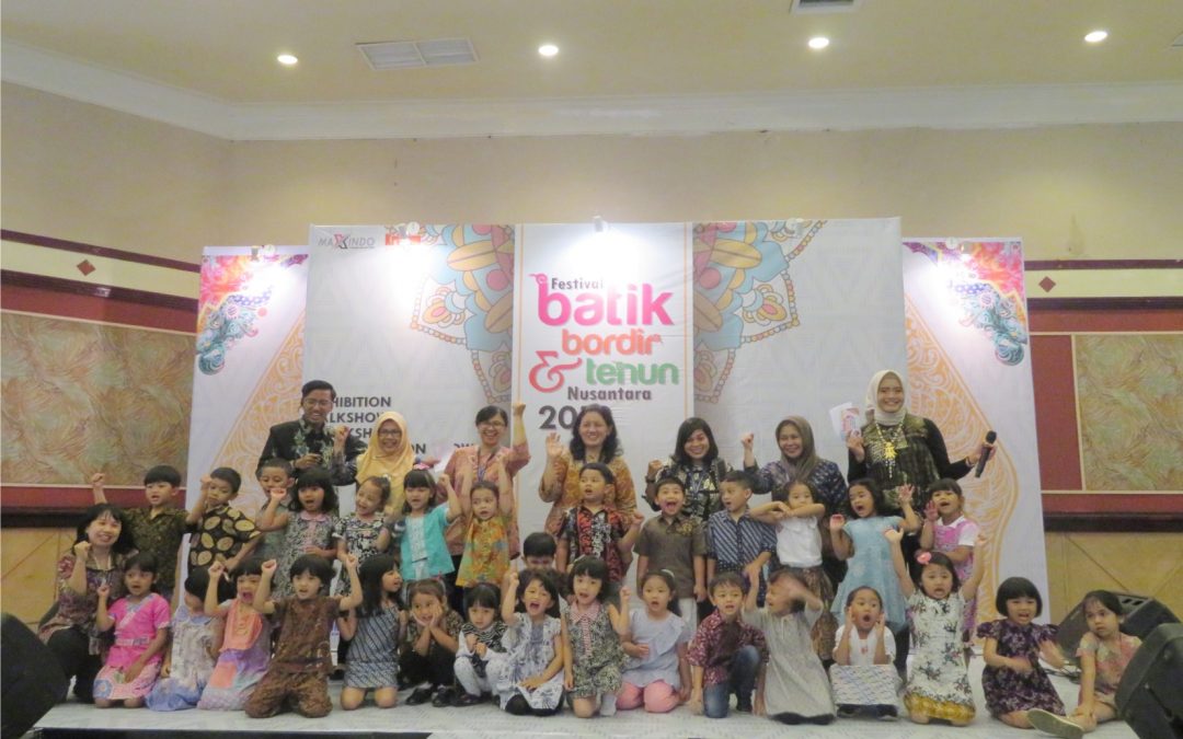 Performance KB & TK Taruna Bakti di Festival Batik Bordir & Tenun Nusantara 2019